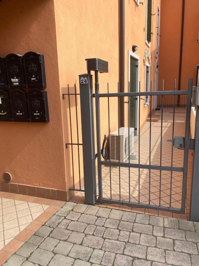 Ely Hause Apartment Calmasino Bagian luar foto