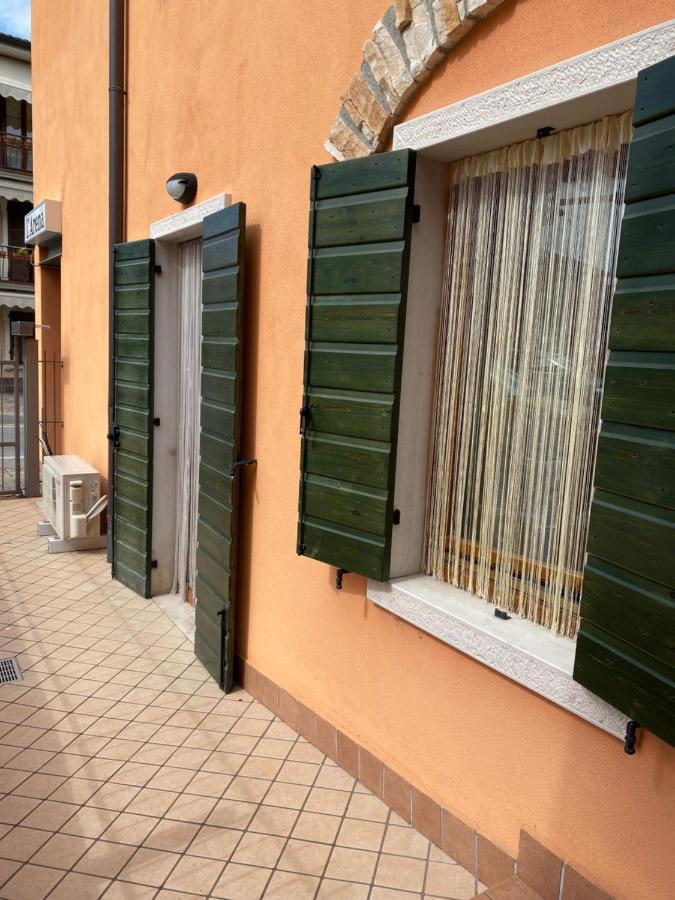 Ely Hause Apartment Calmasino Bagian luar foto