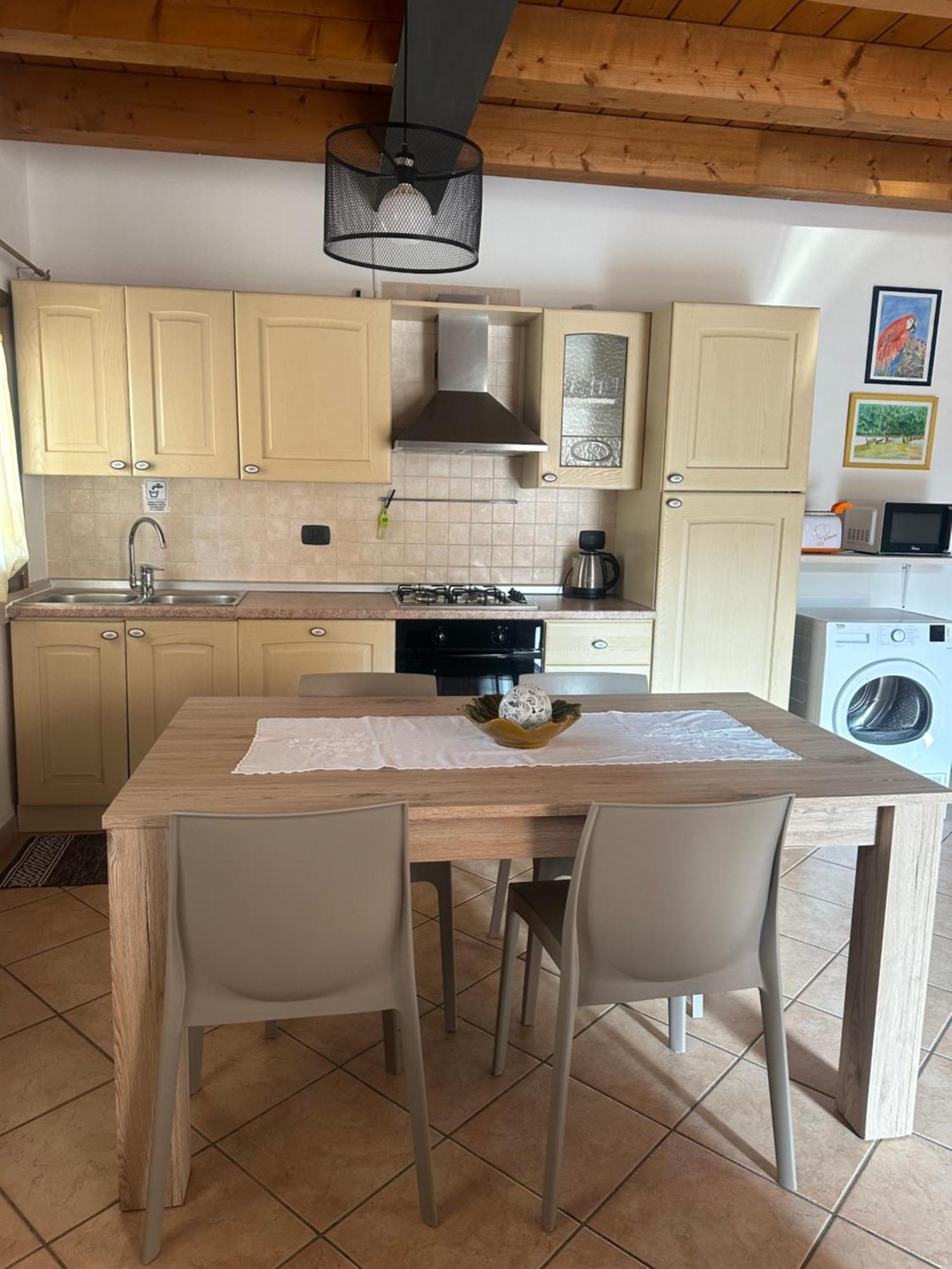 Ely Hause Apartment Calmasino Bagian luar foto