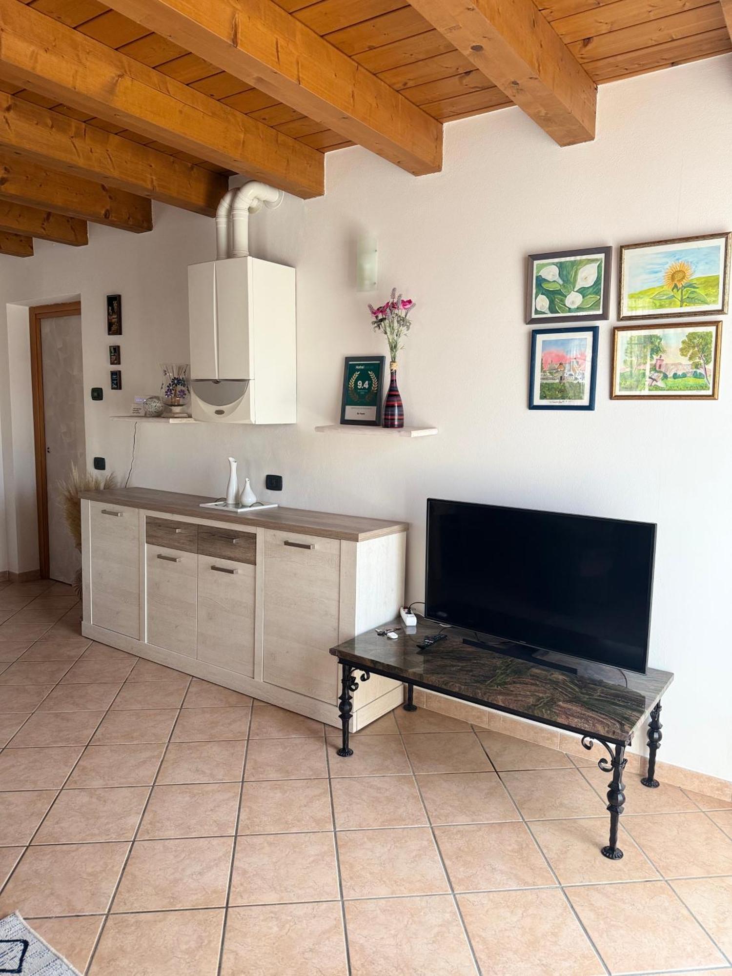 Ely Hause Apartment Calmasino Bagian luar foto