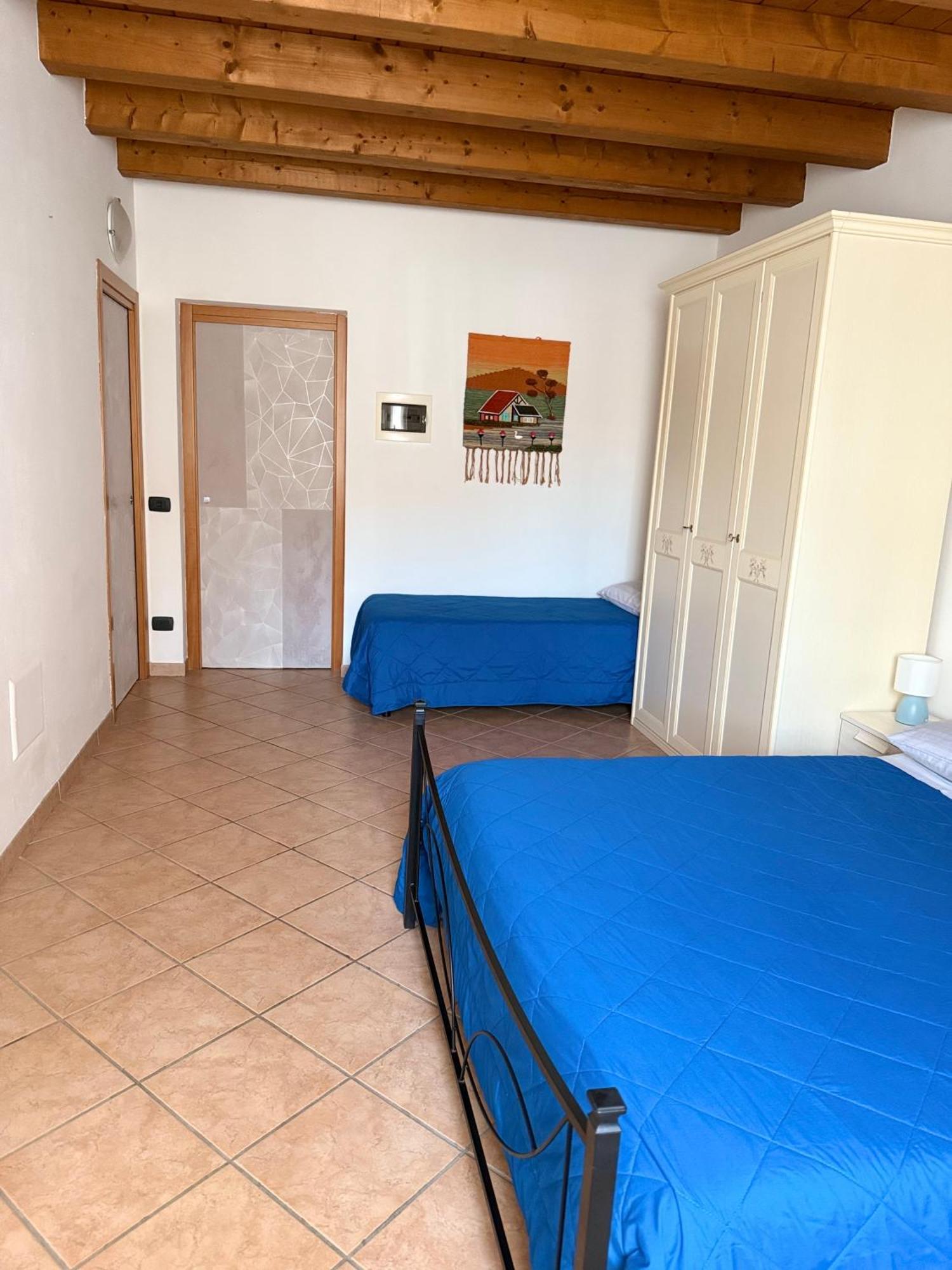 Ely Hause Apartment Calmasino Bagian luar foto